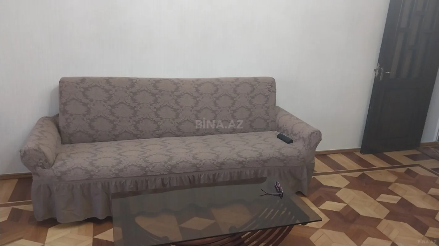 Kirayə verilir 2 otaqlı mənzil 75 m²