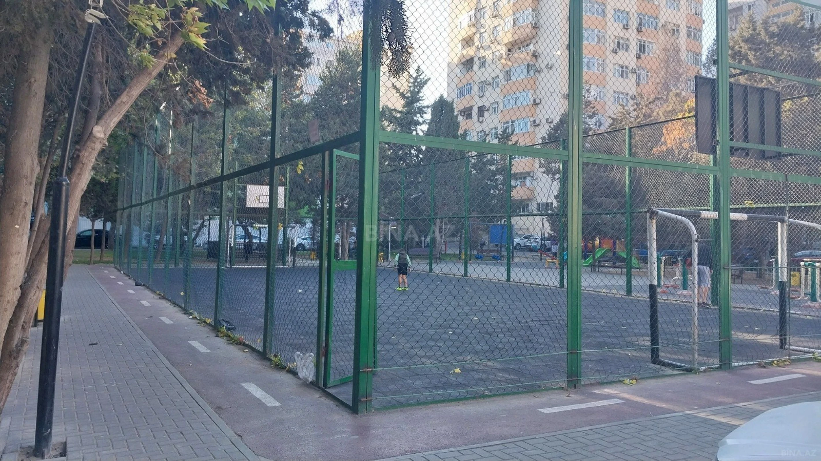 Kirayə verilir 2 otaqlı mənzil 75 m²