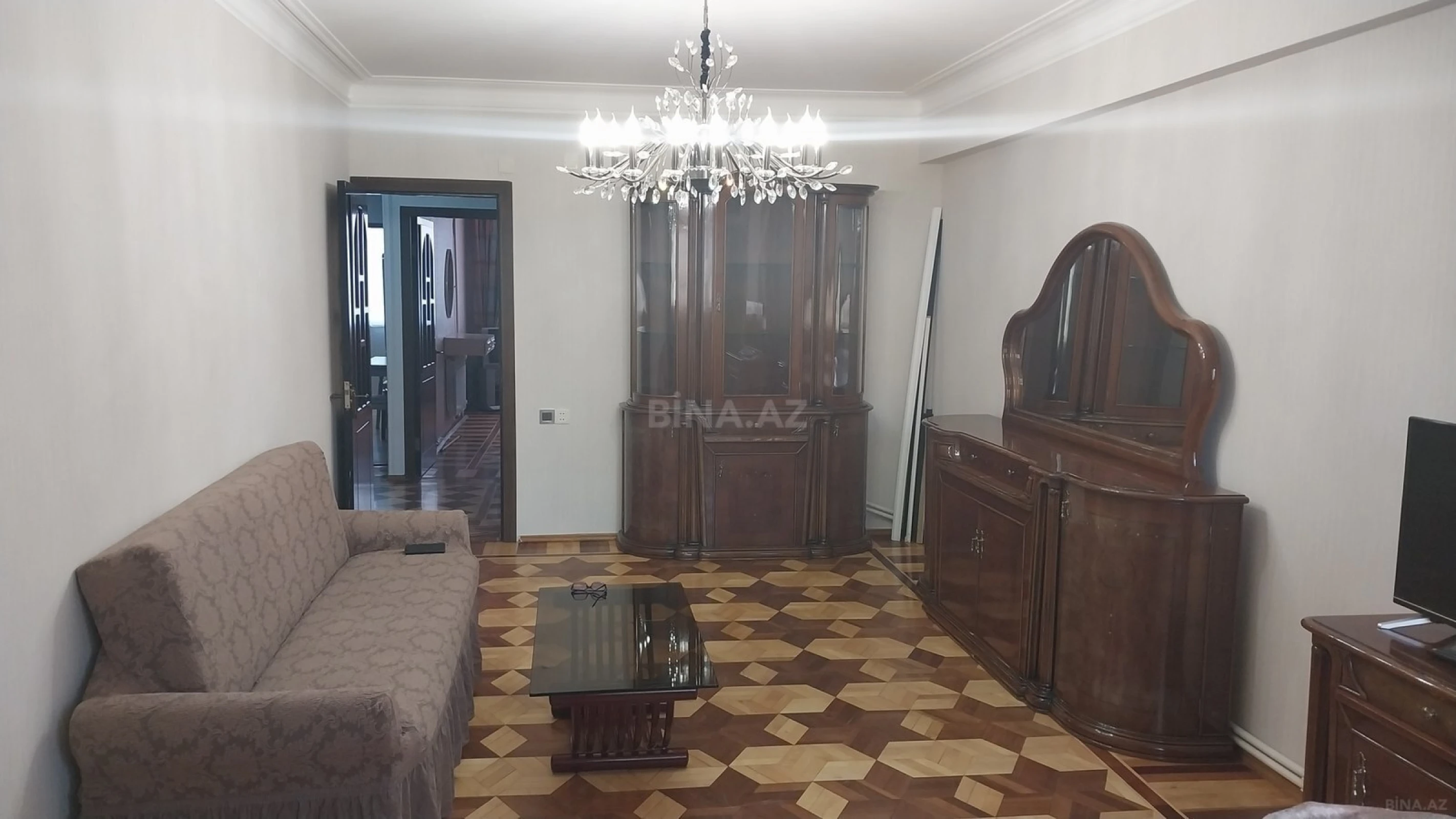 Kirayə verilir 2 otaqlı mənzil 75 m²