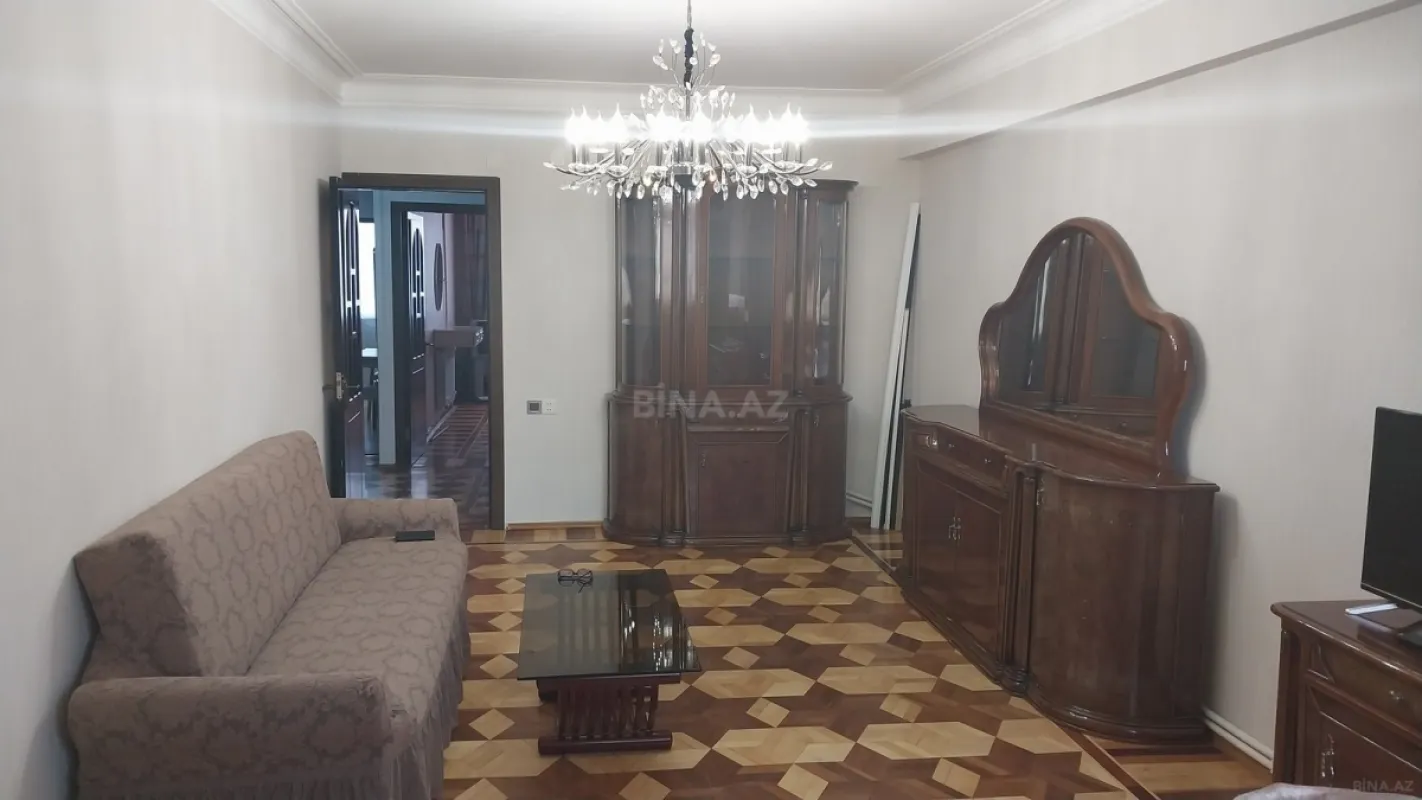 Kirayə verilir 2 otaqlı mənzil 75 m²