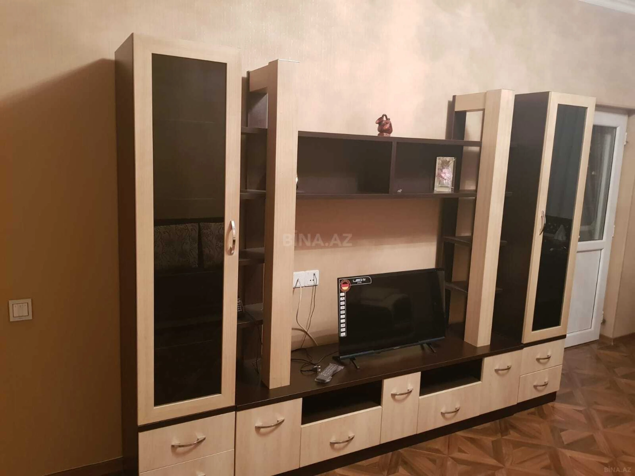 Kirayə verilir 2 otaqlı mənzil 55 m²