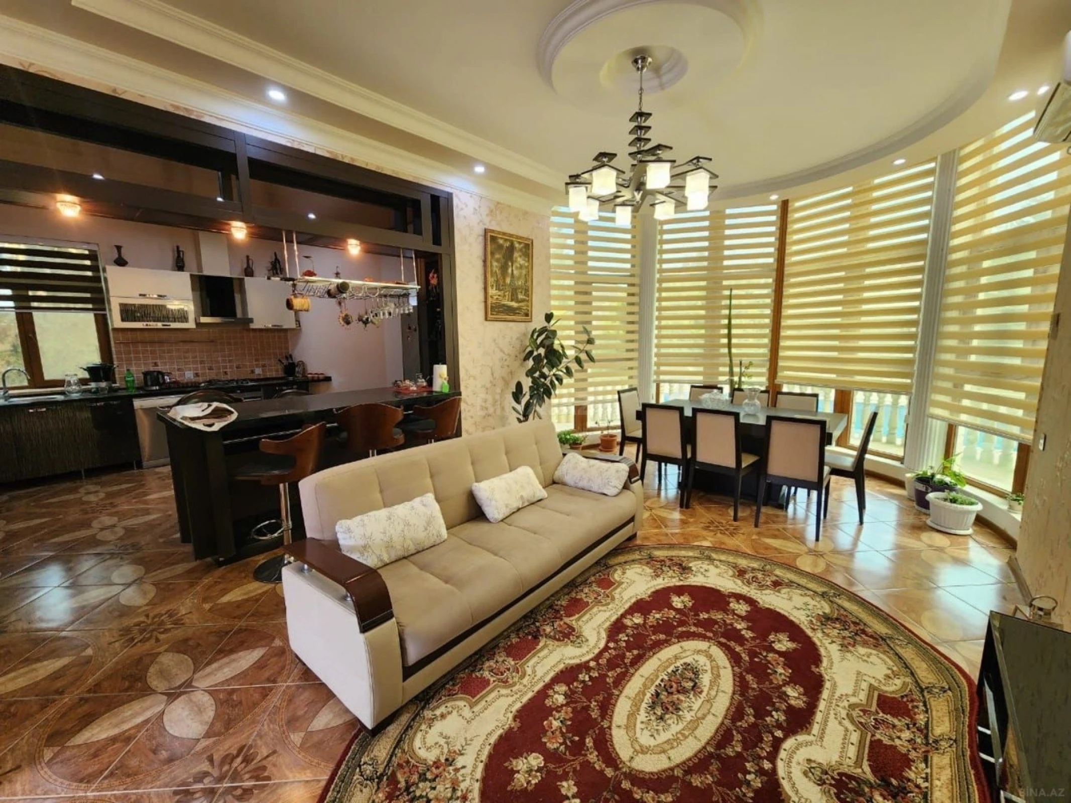 Kirayə verilir 5 otaqlı həyət evi 320 m²