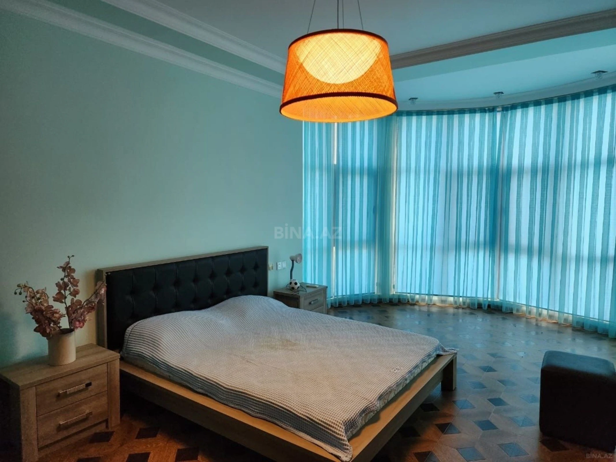 Kirayə verilir 5 otaqlı həyət evi 320 m²