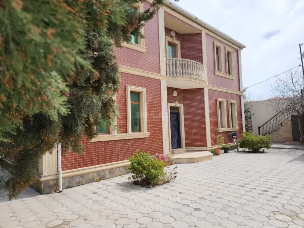 Kirayə verilir 5 otaqlı həyət evi 320 m²