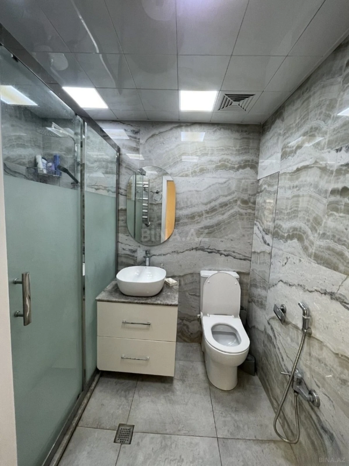 Satılır 3 otaqlı mənzil 105 m²