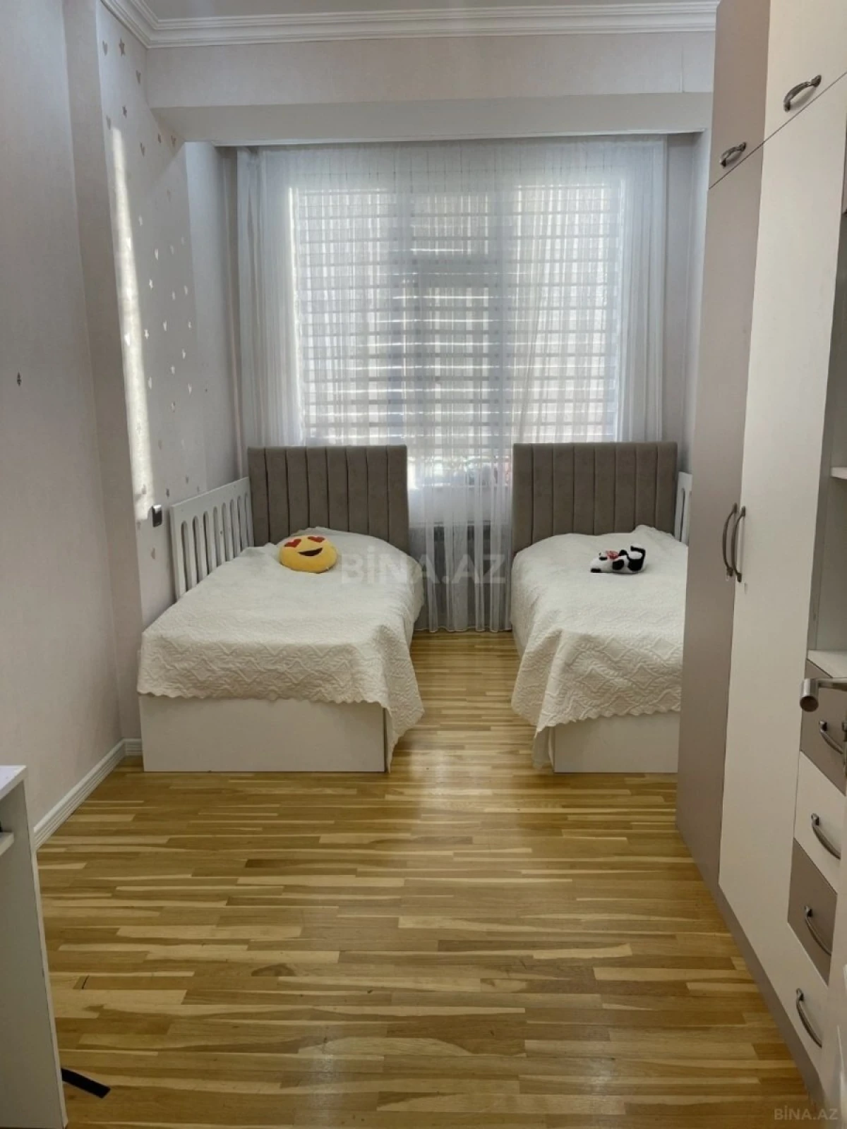 Satılır 3 otaqlı mənzil 105 m²