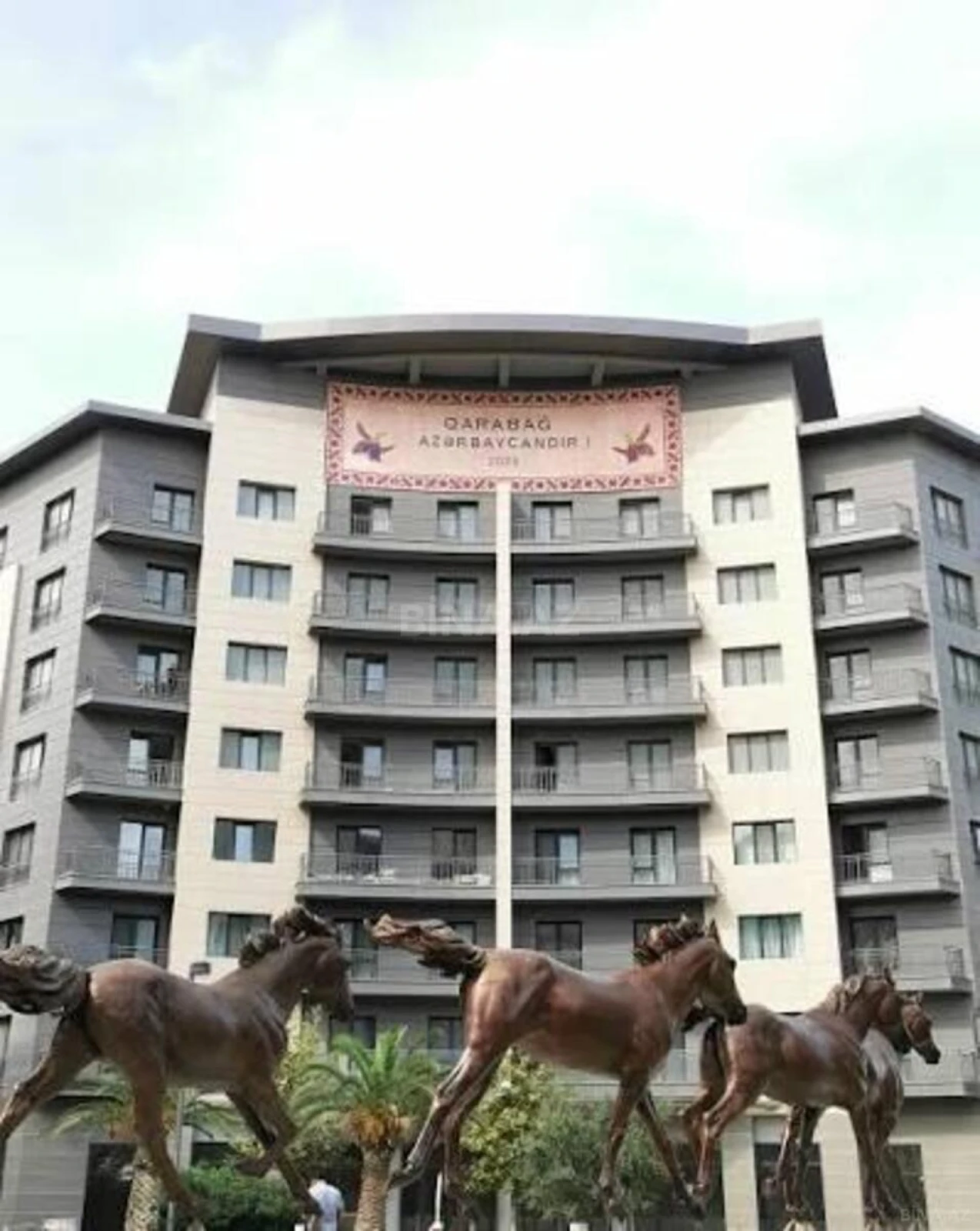 Kirayə verilir 3 otaqlı mənzil 110 m²