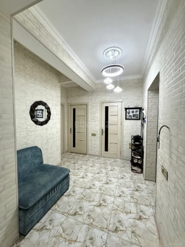 Satılır 2 otaqlı mənzil 85 m²