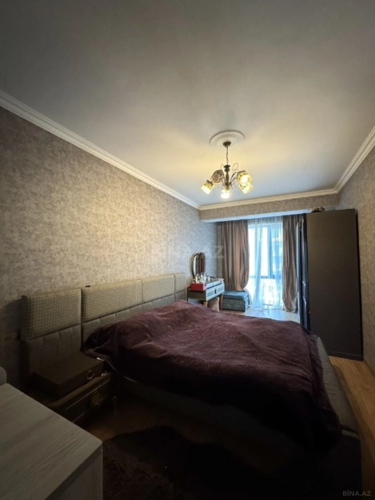 Satılır 2 otaqlı mənzil 85 m²