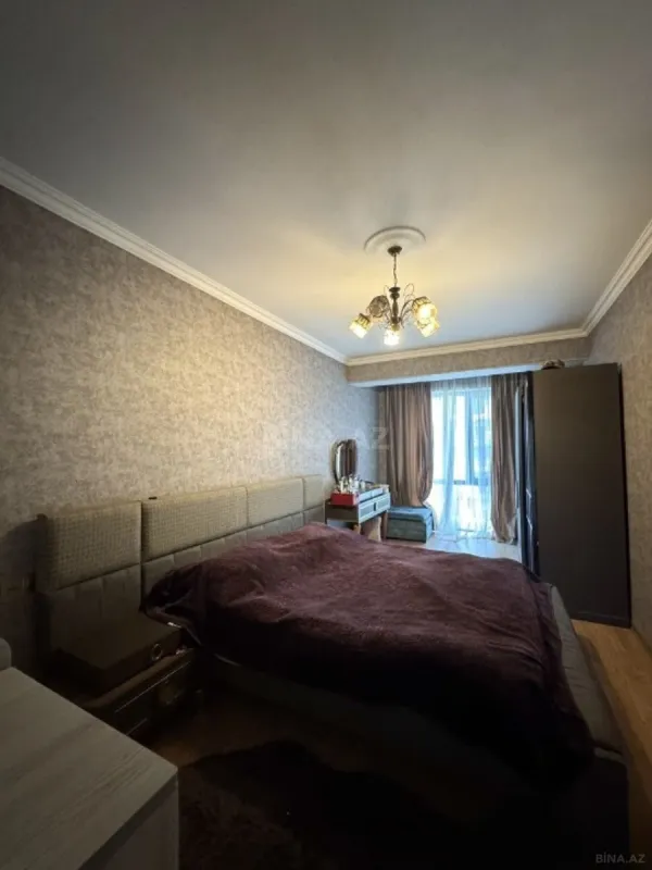 Satılır 2 otaqlı mənzil 85 m²