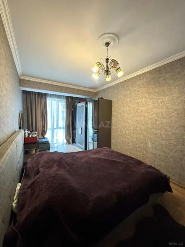 Satılır 2 otaqlı mənzil 85 m²