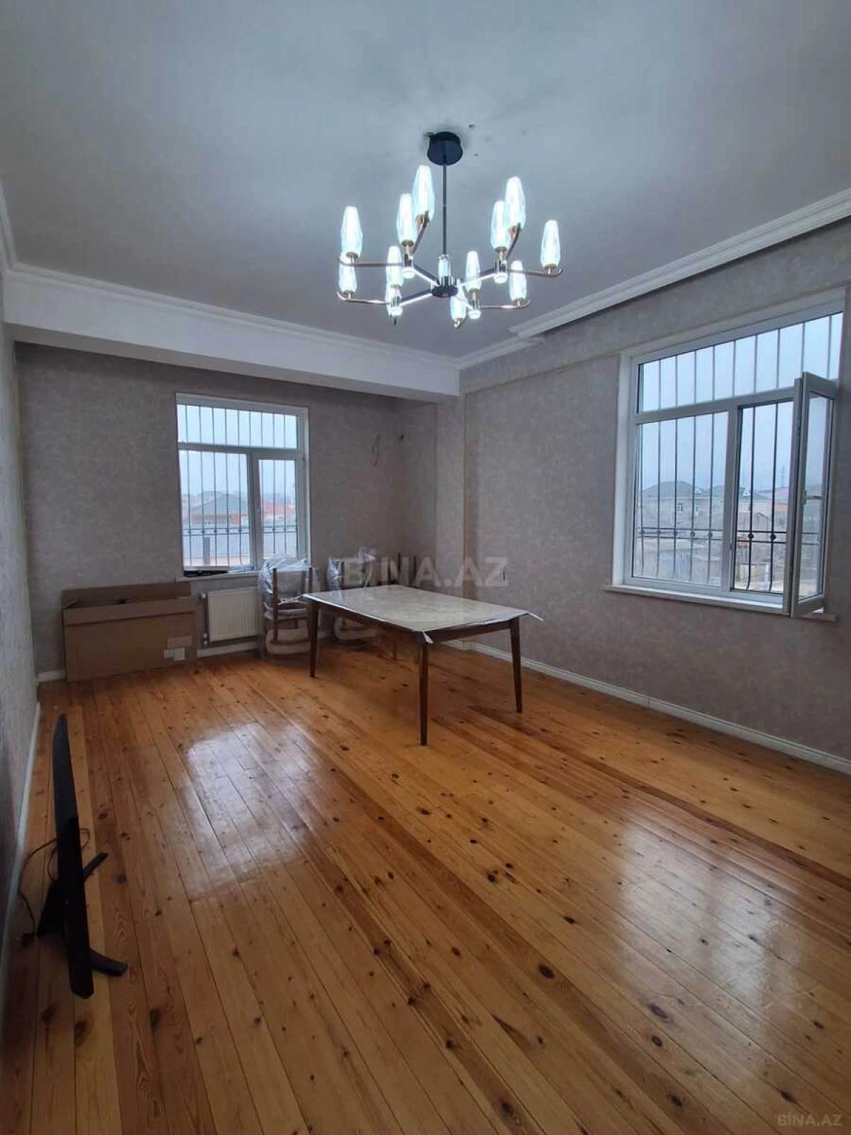 Satılır 3 otaqlı mənzil 110 m²