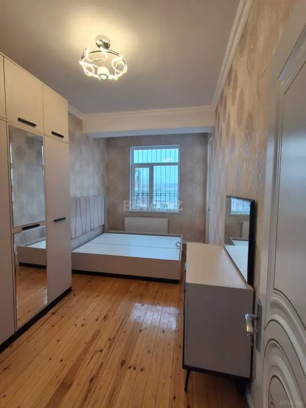 Satılır 3 otaqlı mənzil 110 m²