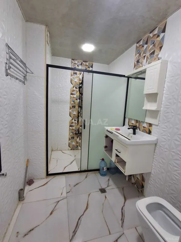 Satılır 3 otaqlı mənzil 110 m²