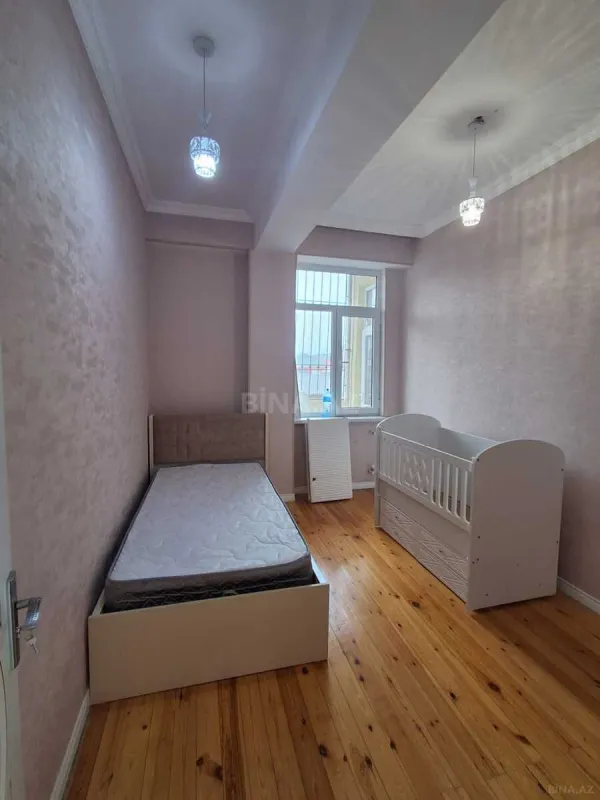 Satılır 3 otaqlı mənzil 110 m²