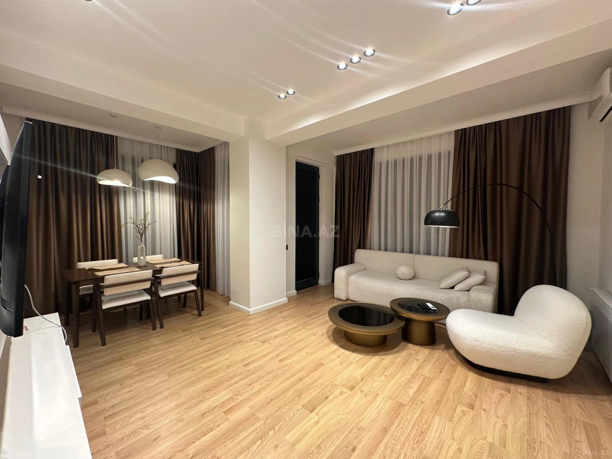 Kirayə verilir 2 otaqlı mənzil 80 m²