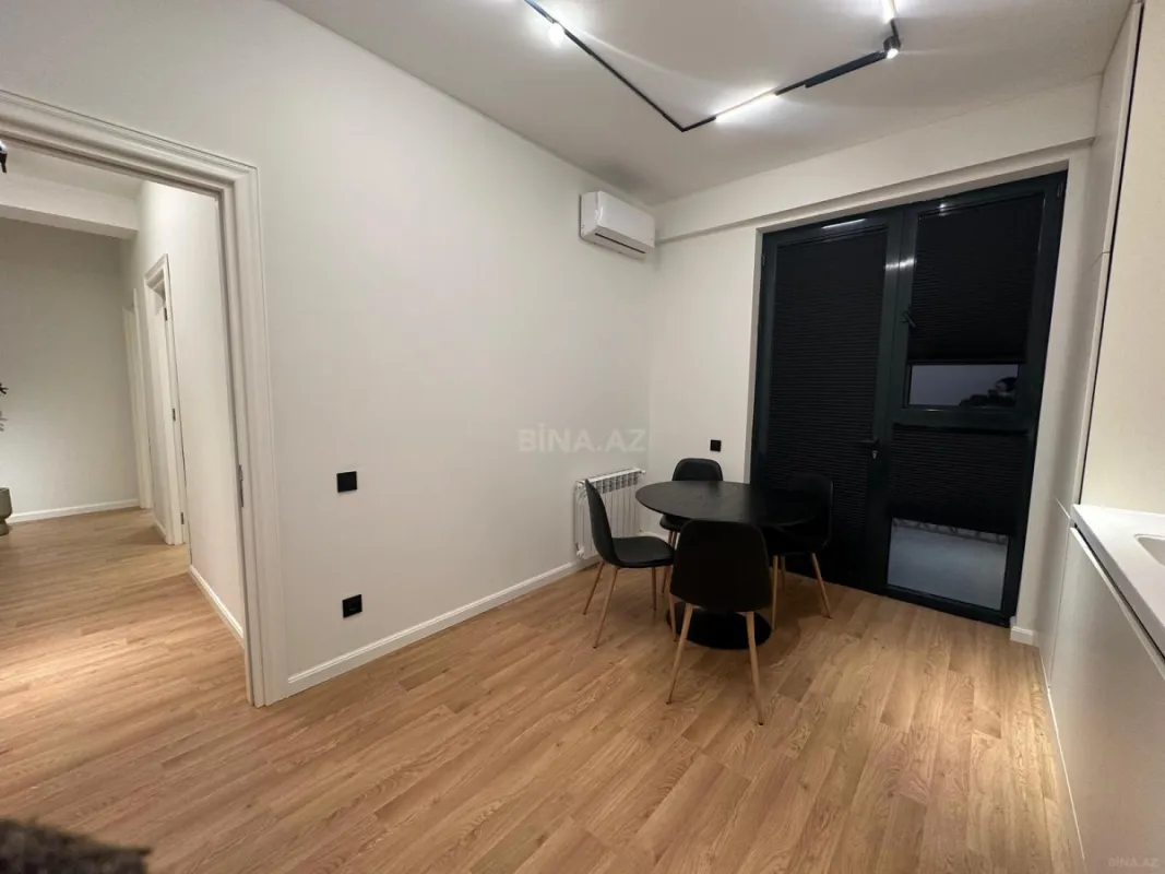 Kirayə verilir 2 otaqlı mənzil 80 m²