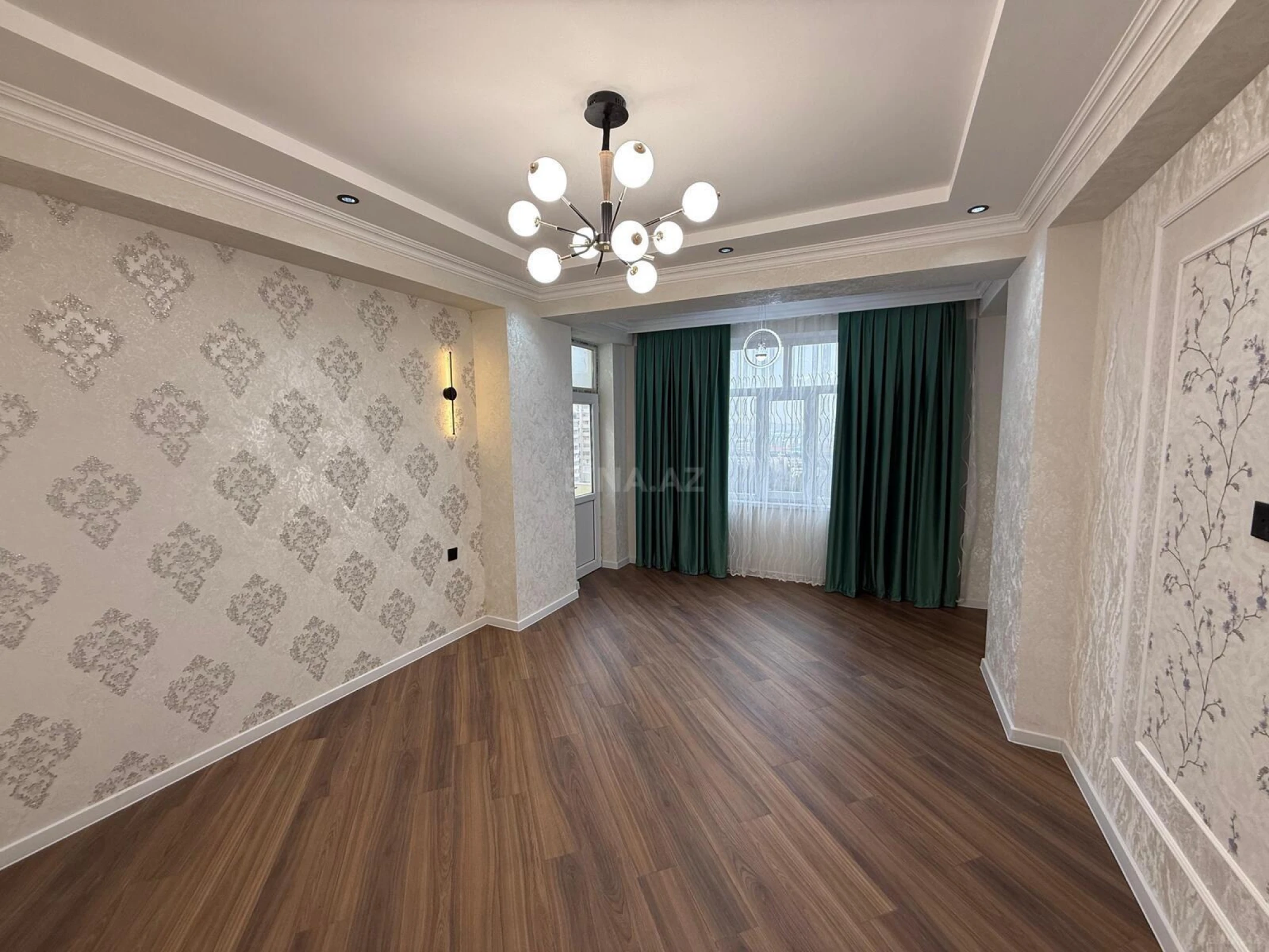 Satılır 3 otaqlı mənzil 105 m²