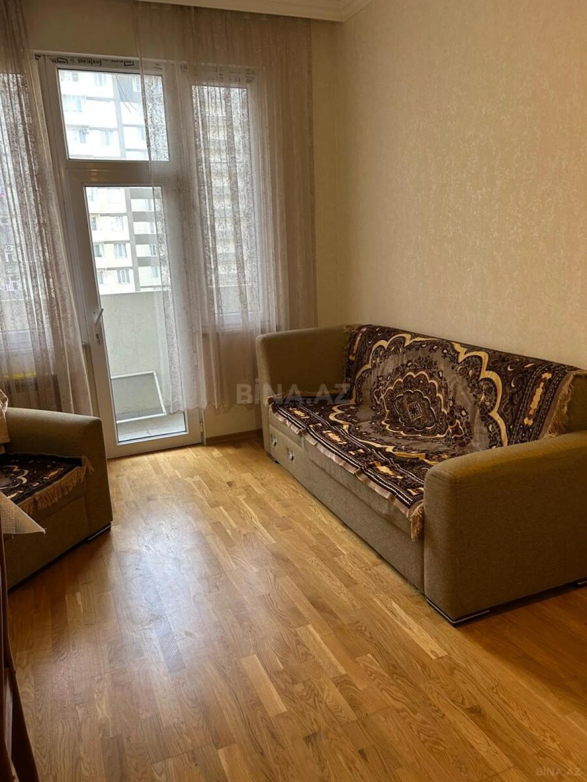 Kirayə verilir 2 otaqlı mənzil 50 m²