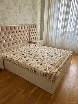 Kirayə verilir 2 otaqlı mənzil 50 m²