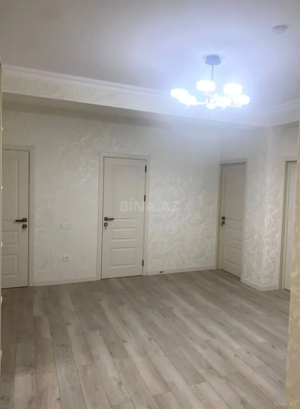 Satılır 2 otaqlı mənzil 96 m²