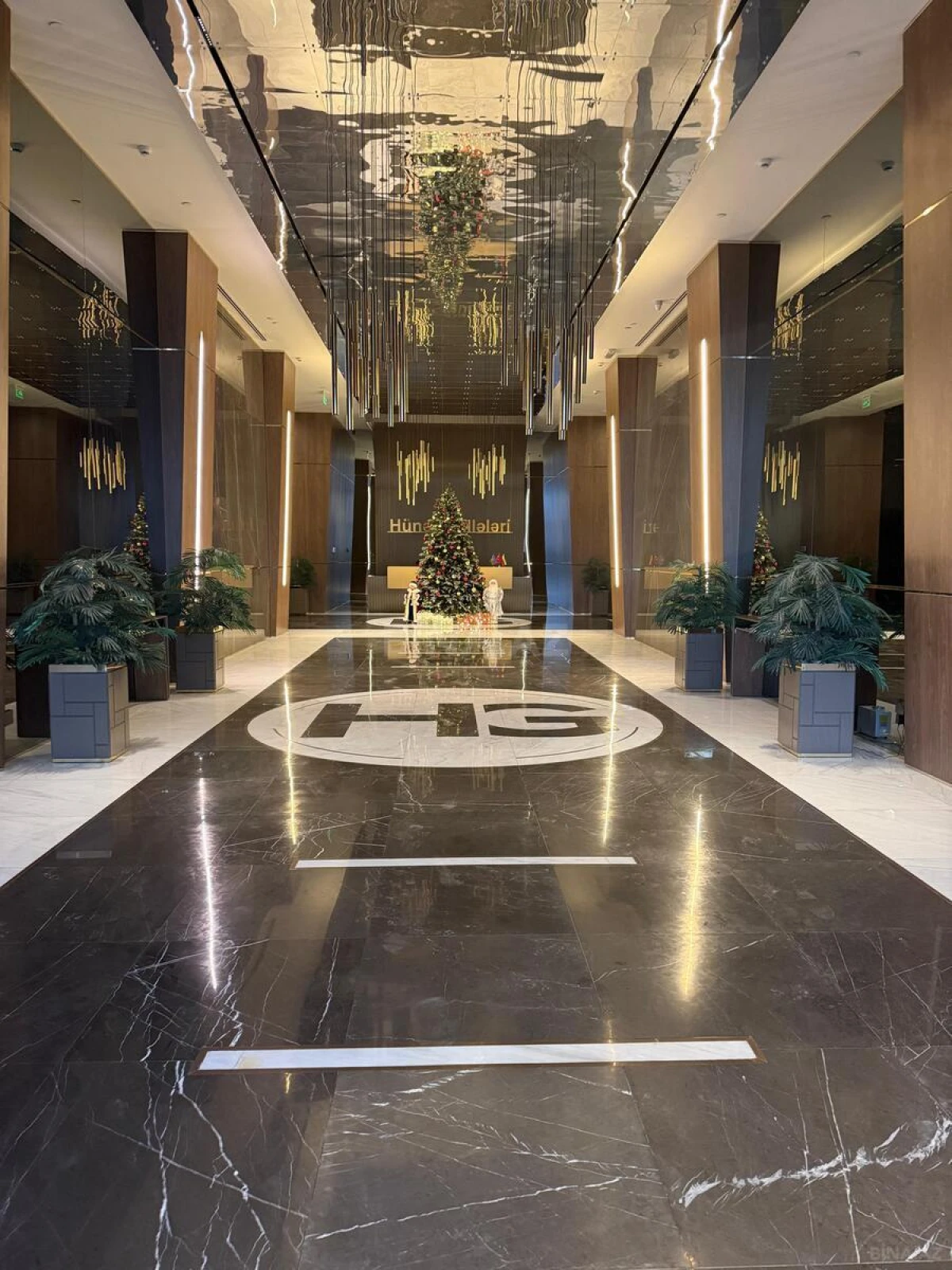 Kirayə verilir 2 otaqlı mənzil 68 m²