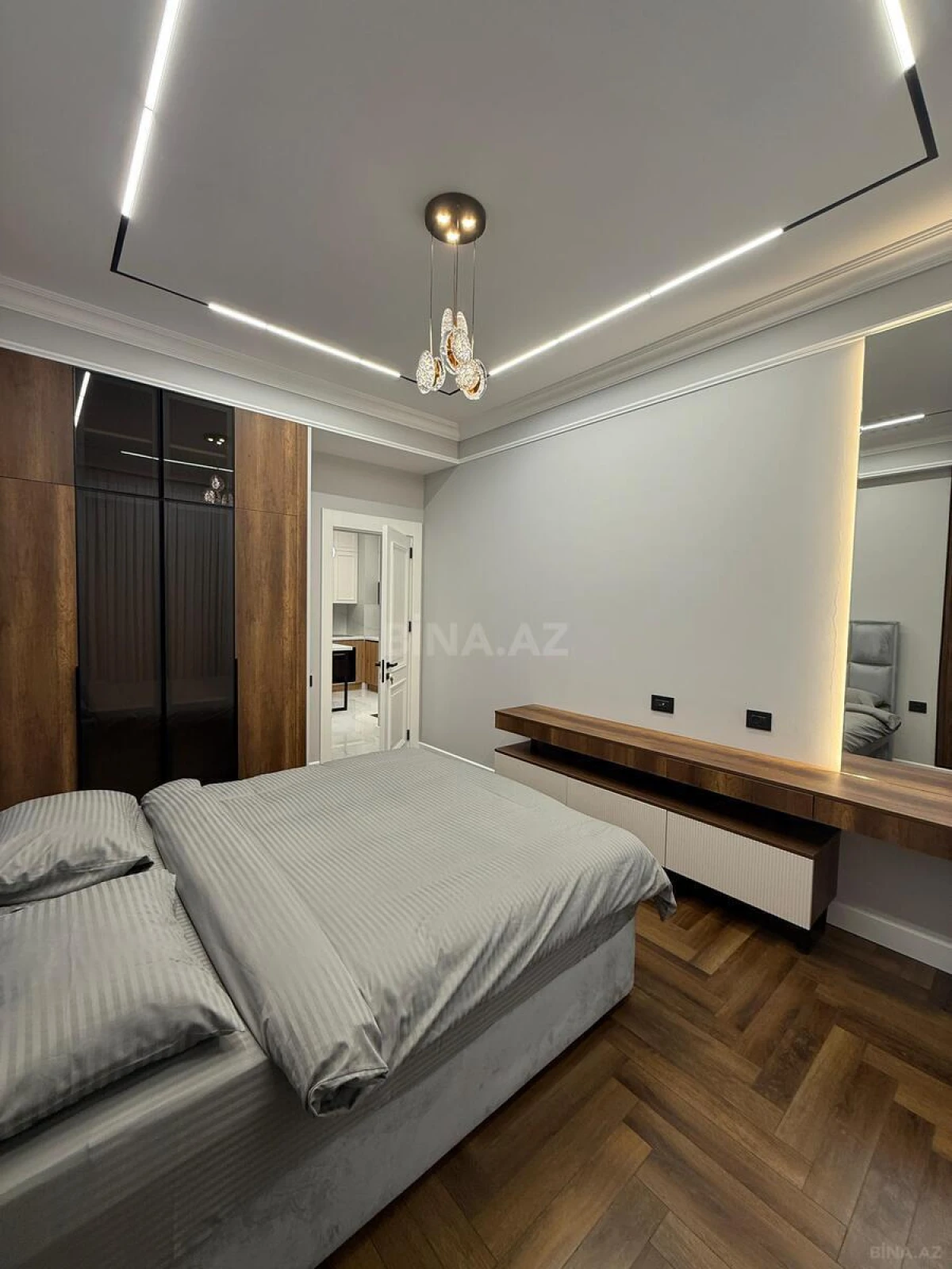 Kirayə verilir 2 otaqlı mənzil 68 m²