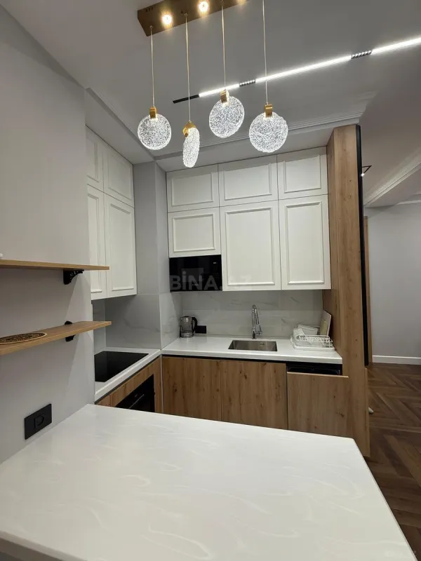 Kirayə verilir 2 otaqlı mənzil 68 m²