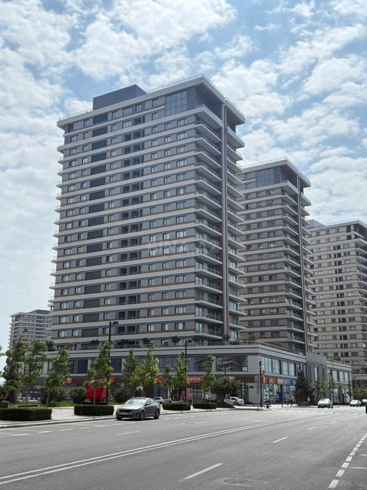 Kirayə verilir 2 otaqlı mənzil 68 m²