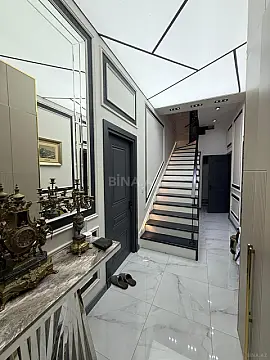 Satılır 4 otaqlı həyət evi 200 m²