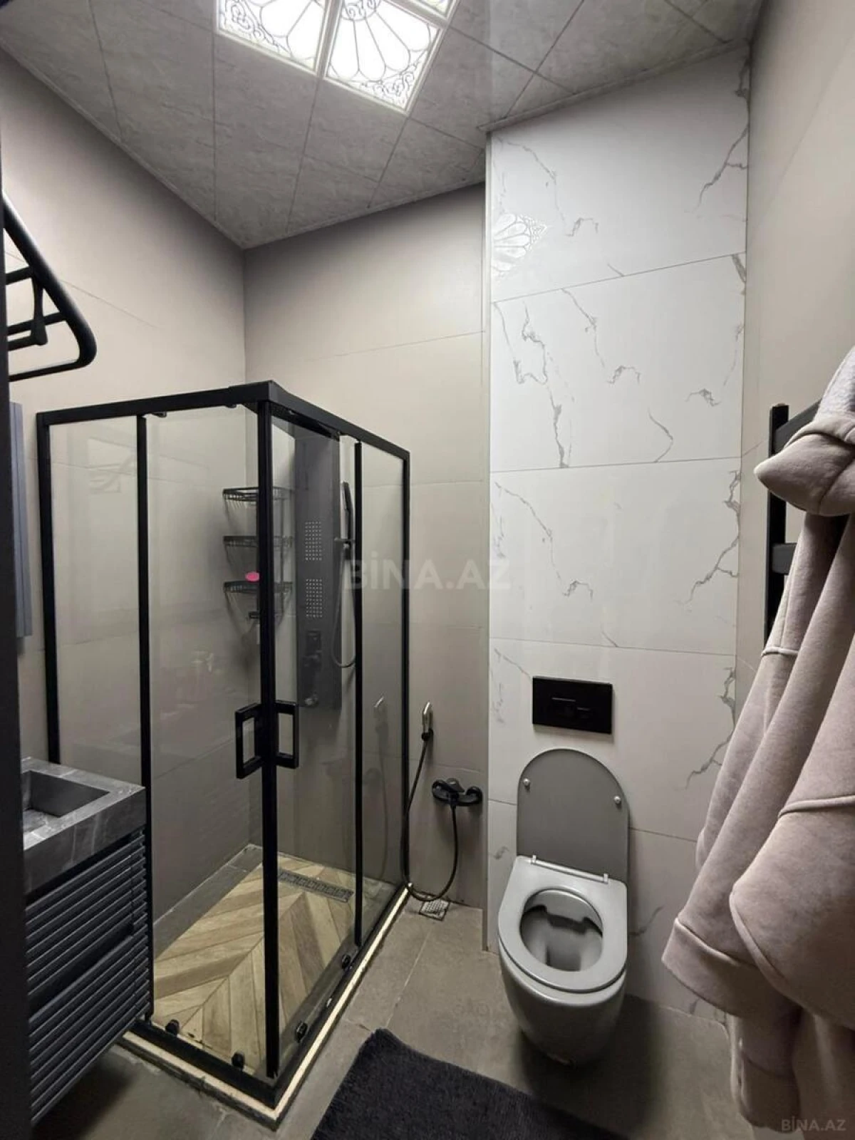 Satılır 4 otaqlı həyət evi 200 m²