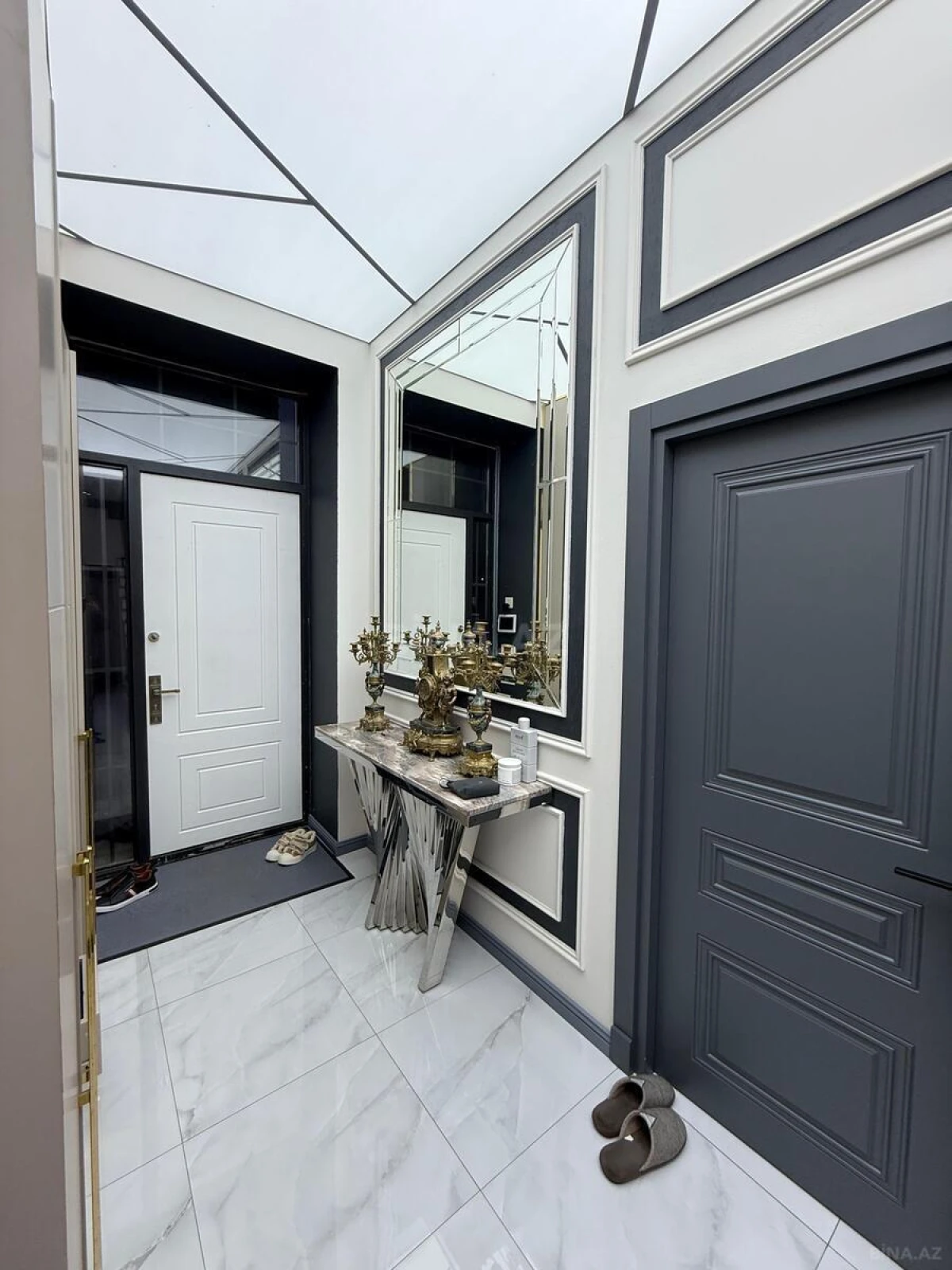 Satılır 4 otaqlı həyət evi 200 m²