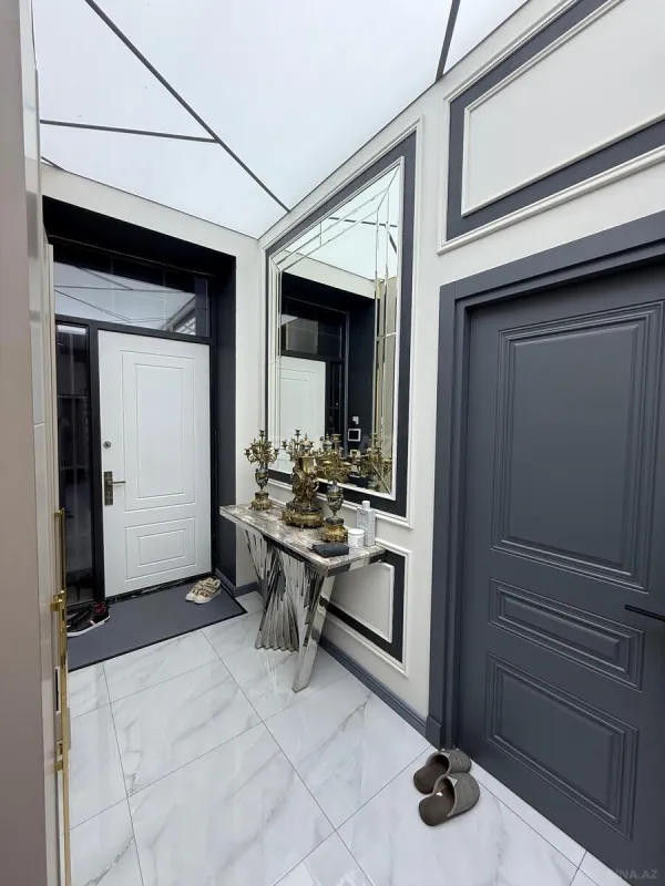 Satılır 4 otaqlı həyət evi 200 m²