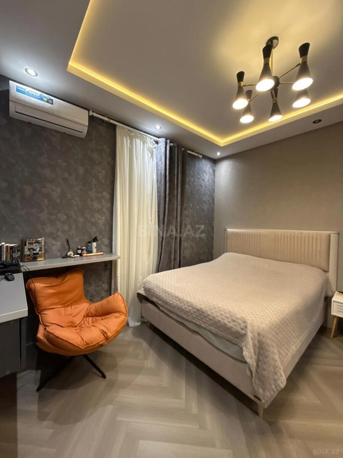 Satılır 4 otaqlı həyət evi 200 m²