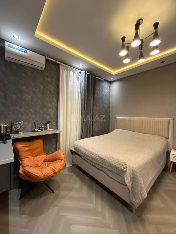 Satılır 4 otaqlı həyət evi 200 m²