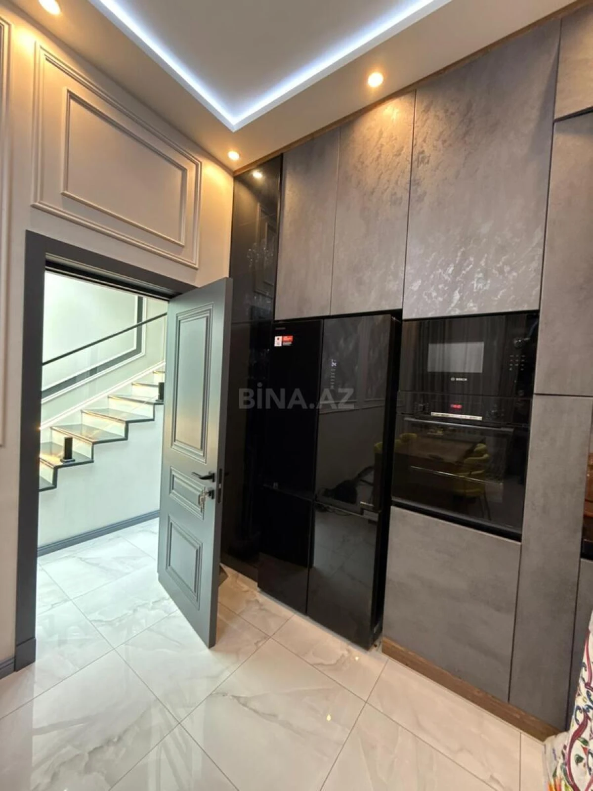 Satılır 4 otaqlı həyət evi 200 m²