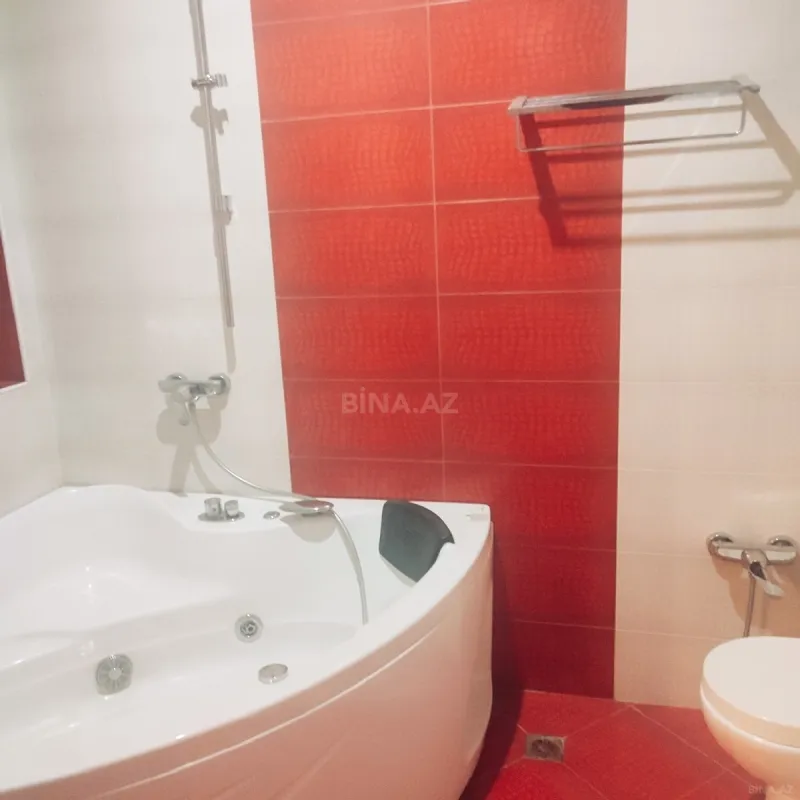 Kirayə verilir 3 otaqlı mənzil 176 m²