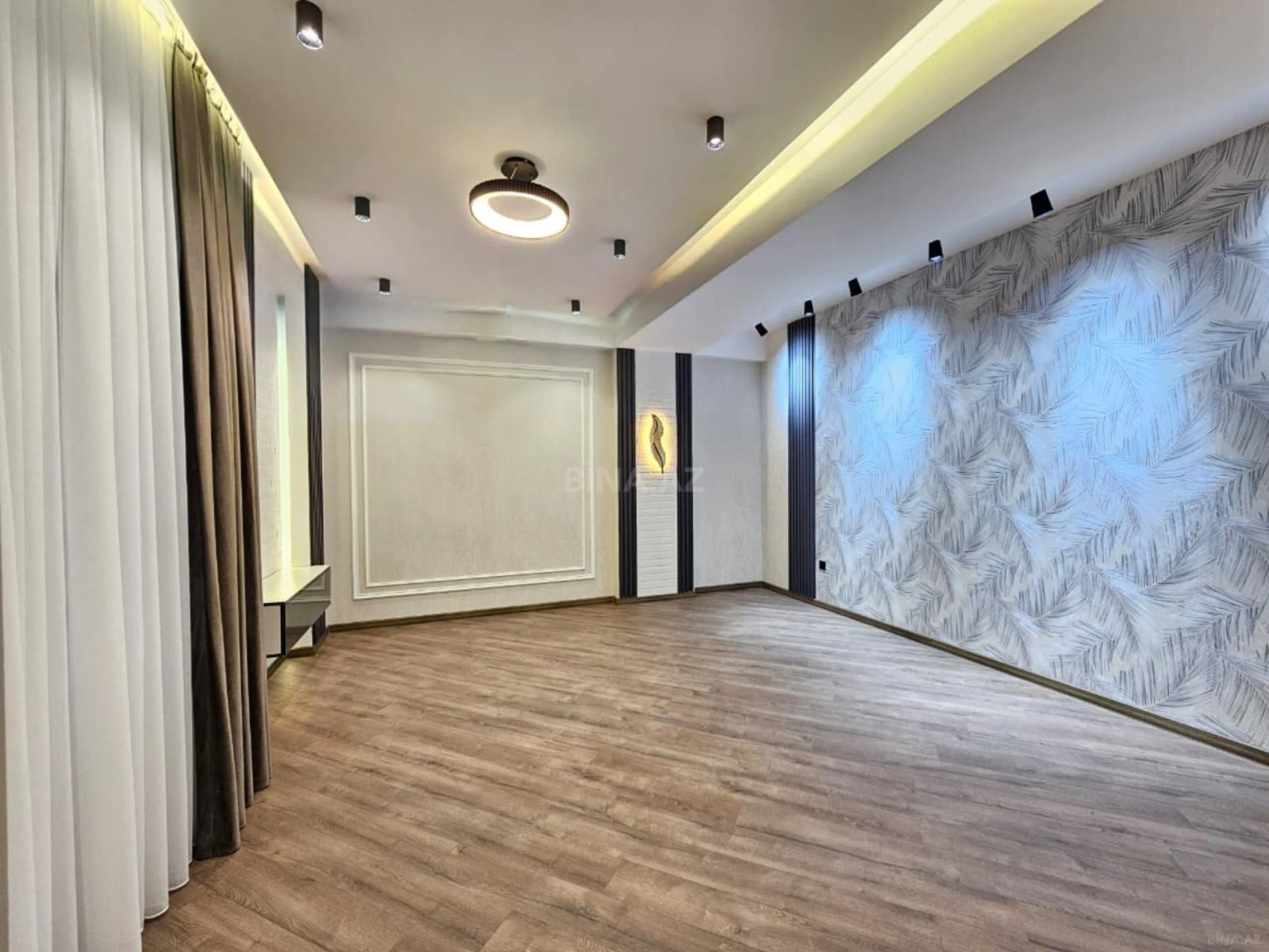 Satılır 2 otaqlı mənzil 63 m²