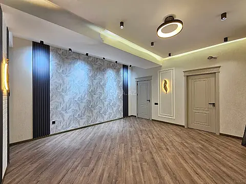 Satılır 2 otaqlı mənzil 63 m²