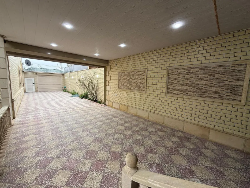 Satılır 6 otaqlı həyət evi 360 m²