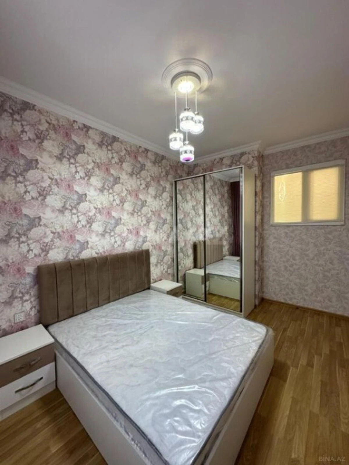 Satılır 2 otaqlı mənzil 55 m²