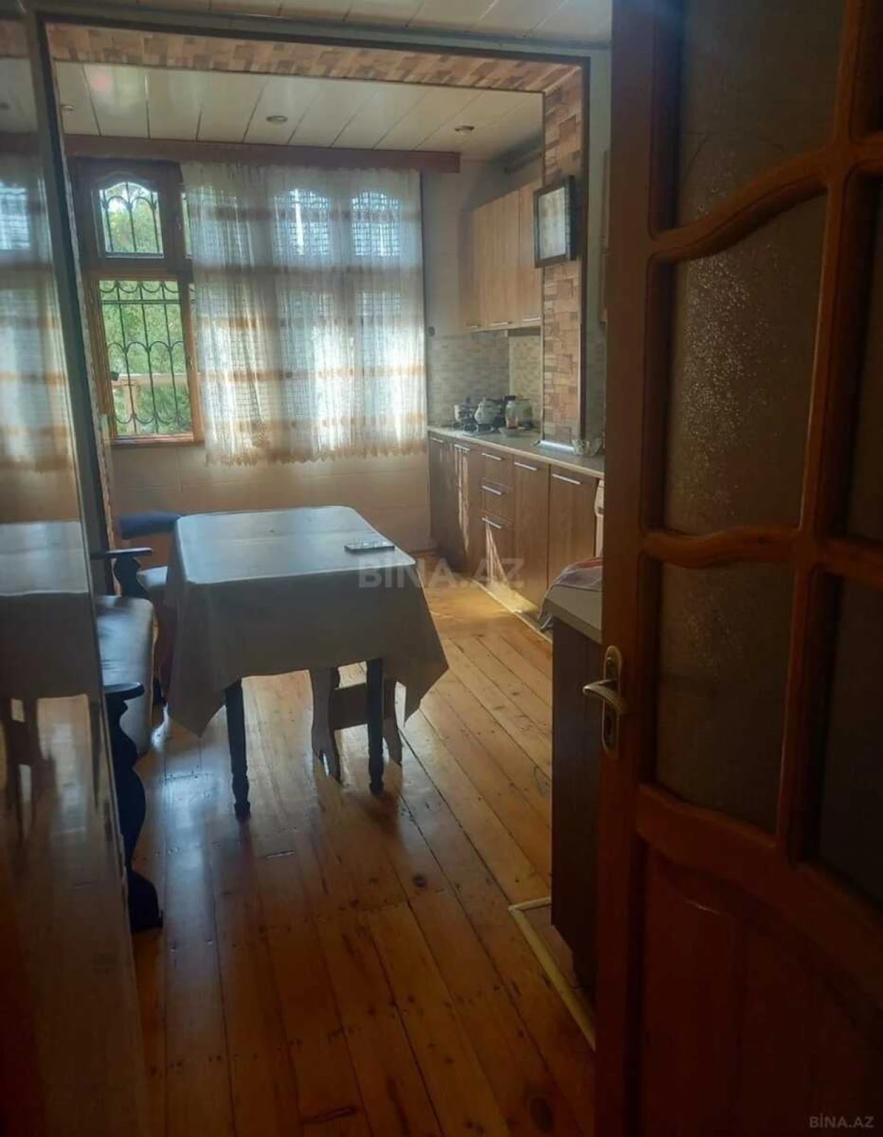 Satılır 5 otaqlı mənzil 106 m²