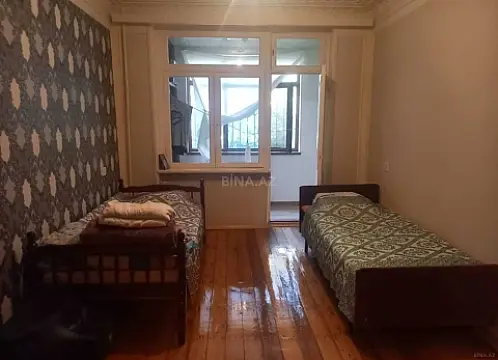 Satılır 5 otaqlı mənzil 106 m²