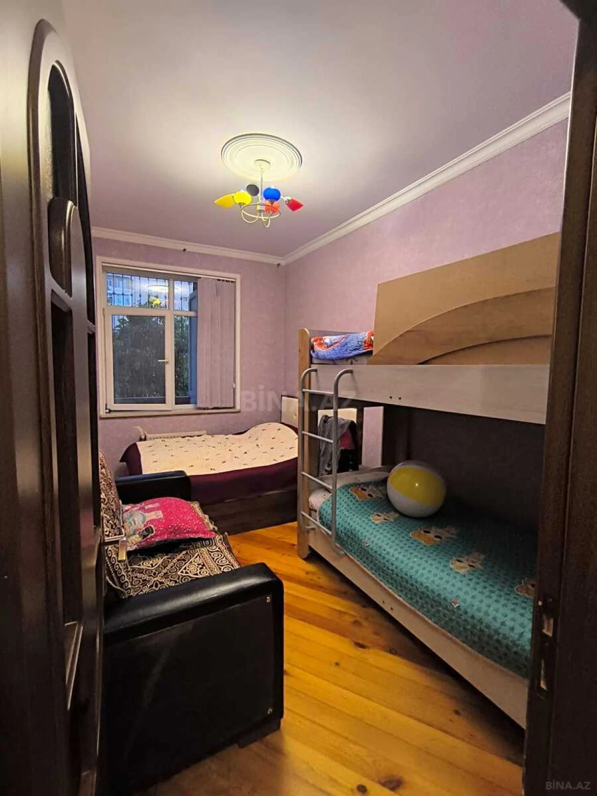 Satılır 3 otaqlı mənzil 105 m²