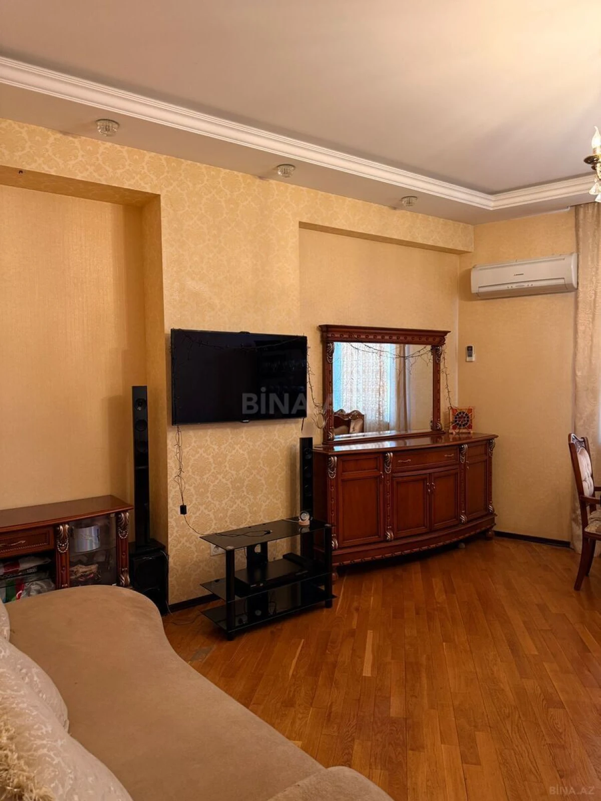 Satılır 2 otaqlı mənzil 80 m²