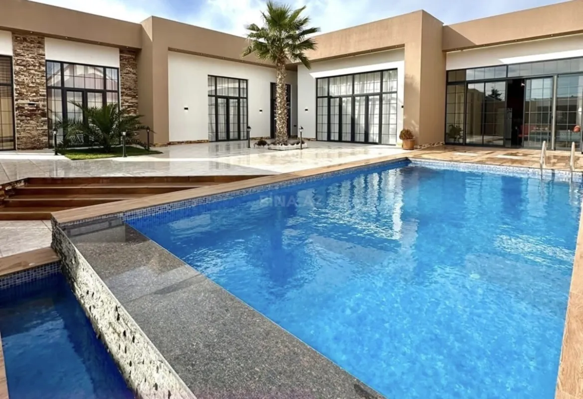 Kirayə verilir 5 otaqlı həyət evi 300 m²