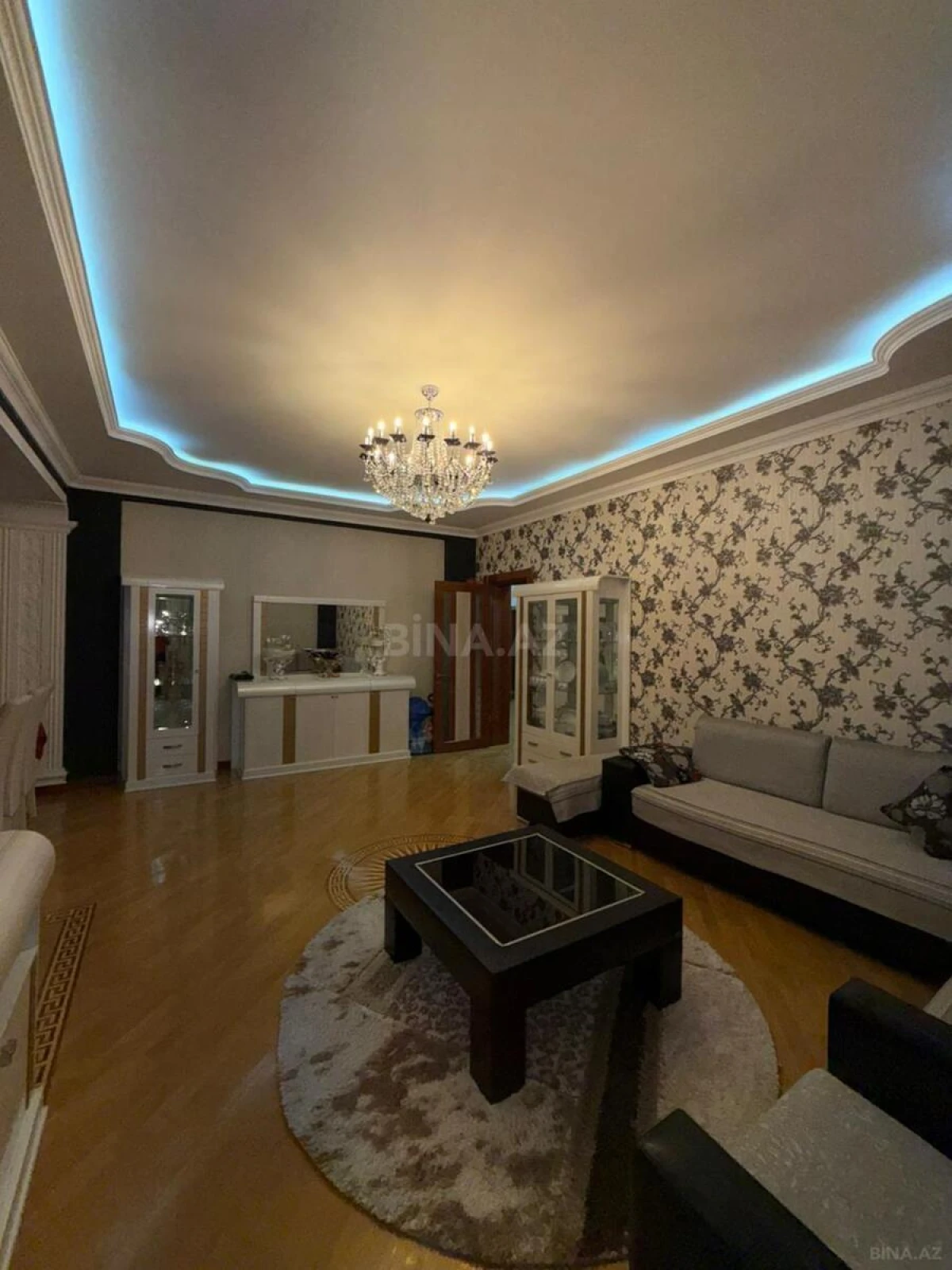 Satılır 3 otaqlı mənzil 100 m²