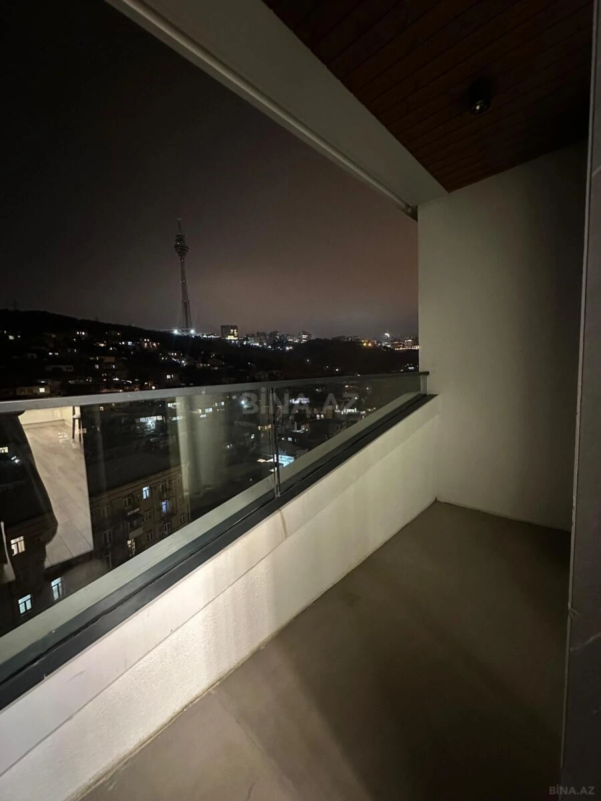 Kirayə verilir 3 otaqlı mənzil 100 m²