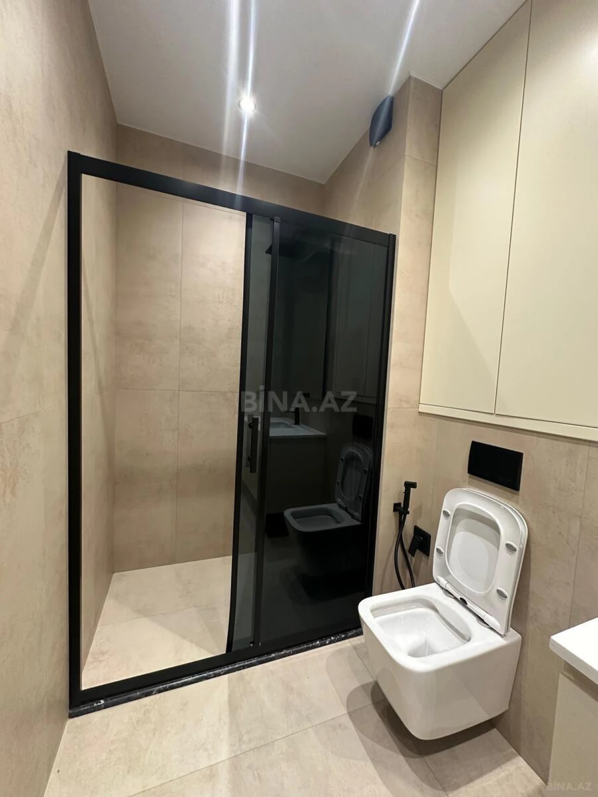 Kirayə verilir 3 otaqlı mənzil 100 m²