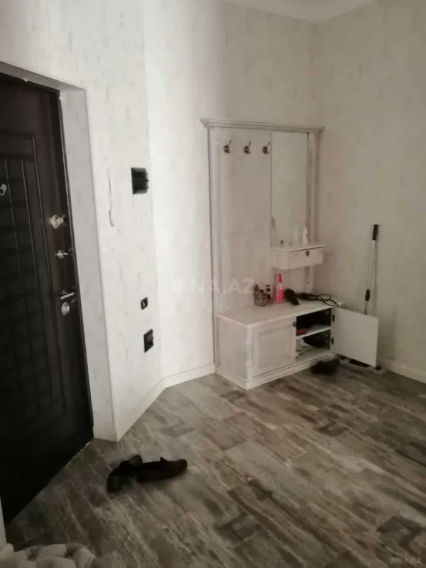 Kirayə verilir 2 otaqlı mənzil 84 m²
